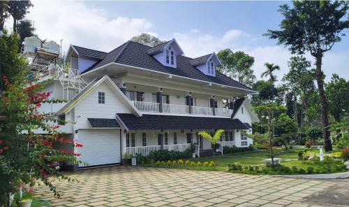 Udumbanchola Apartment | Uthuppan's Holiday Home the entire home