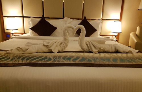 Koteshwar Hotel | UVA Meridian bay resort and spa