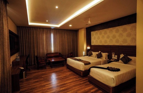 Kattankulathur Hotel | V FIVE HOTEL