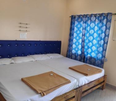 Hireguthi House | V Redkar Beach stay Gokarna