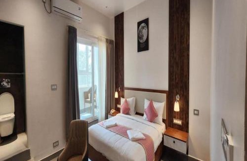 Madanapalle Hotel | V-Stay