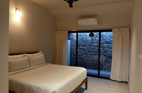 Elappara Resort | VAASTA Vagamon