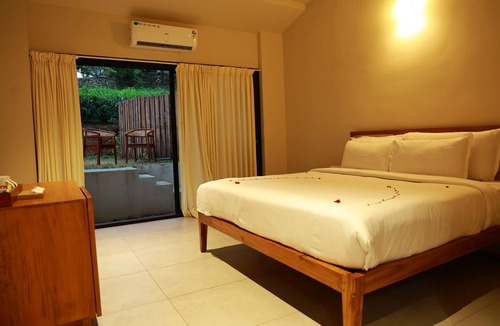 Elappara Resort | VAASTA Vagamon