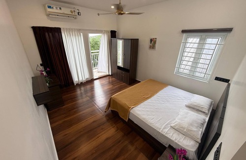 Elappara Hotel | Vagamon hill Casa holiday home