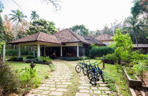 Kuzhithurai Bed & Breakfast | Vaikundam Legacy
