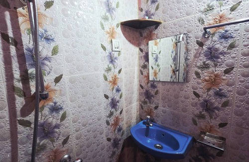 Cola Hotel | Vailankani guest house