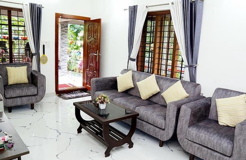 Aryad South Bed & Breakfast | Vaishnavam serviced villa
