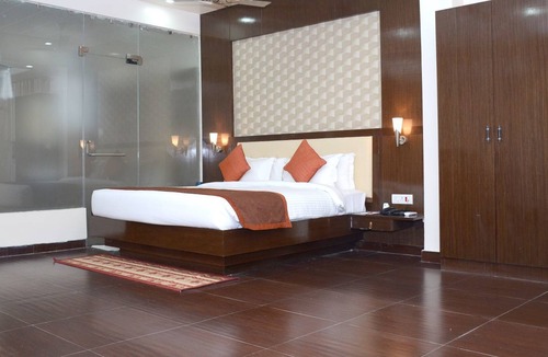 Buxar Hotel | Vaishnavi Clarks Inn Buxar