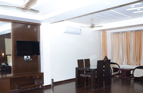 Buxar Hotel | Vaishnavi Clarks Inn Buxar