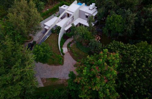 Wasda Resort | Valencia Club and Resort - Luxury Nature Resort ,Foot hills of Mount Abu