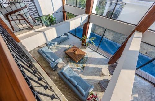 Parra Villa | Valley View 5-BHK Villa With Private Pool, Sit-out Areas, TT Table, Pool Table , Bar & Scenic Views