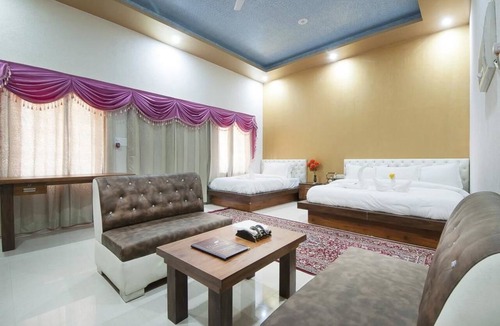 Talab Hotel | Van Chhavi Resort