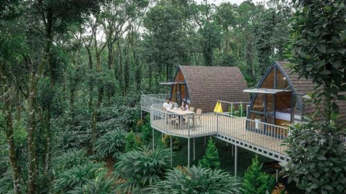Uttamapalaiyam Resort | Vanani Luxury Glamping and Resorts Munnar
