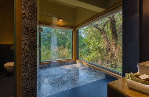 Avarghani Hotel | Vannraj Resort and Spa