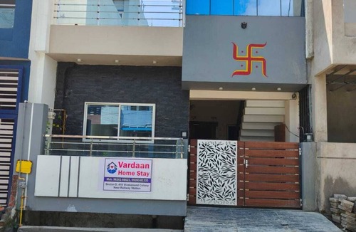 Ujjain Apartment | Vardaan Homestay
