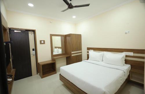 Srirangam Hotel | Vasantham Inn