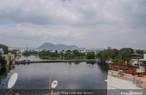 Lake Swaroop Sagar House | Vaudev Kripa Homestay - 50 Meter From Lake Pichola
