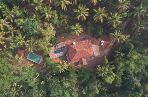 Panamaram Cabin | Vayuvana Heritage Organic Farm Resort