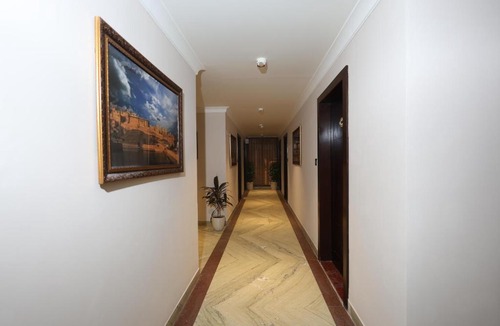 Bani Park Hotel | Ved Mahal