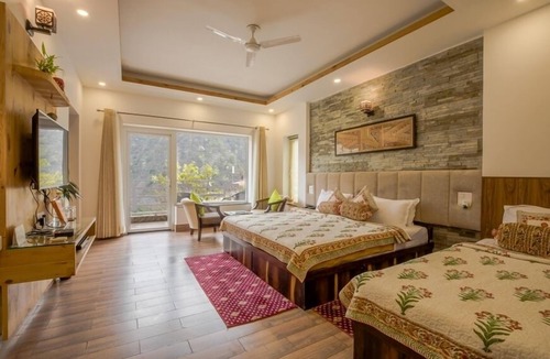 Paliyal Gaon Hotel | Veda5 Ayurveda And Yoga Retreat