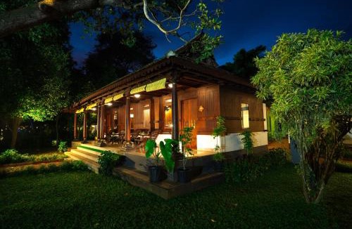 Kodungallur Resort | Vedic Village Retreat Kodungallur