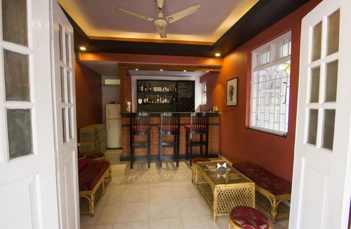 Fatrade House | Veeniola Holiday Home - Twin Room 1 in Carmona