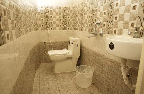 Annamalai Nagar House | Vel Om Home Stay
