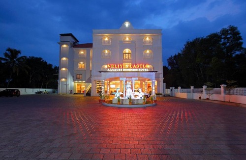 Cherthala Hotel | Veliyil Castles