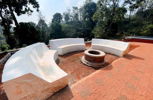 Kalpetta Hotel | Velvet Oasis Cottages