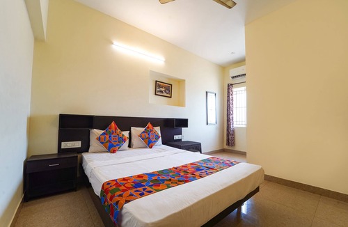 Coimbatore Hotel | Via Aarudhra Residency - Coimbatore Airport