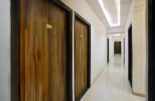 Nerul Hotel | Via Blissful Stays