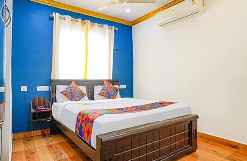 T Nagar Hotel | Via Lloyds Inn