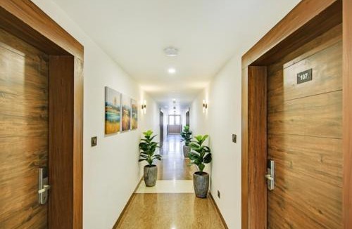 Kempty Range Hotel | Via Neilkanth