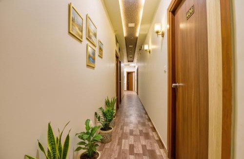 Prahlad Nagar Hotel | Via Relax Inn