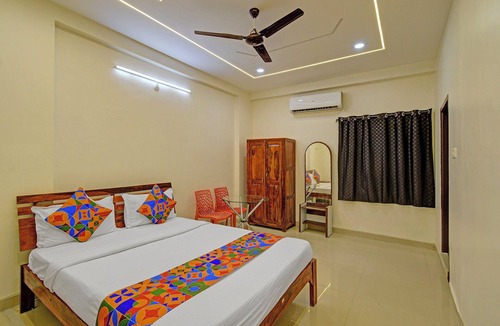 HITEC City Hotel | Via Rush Inn