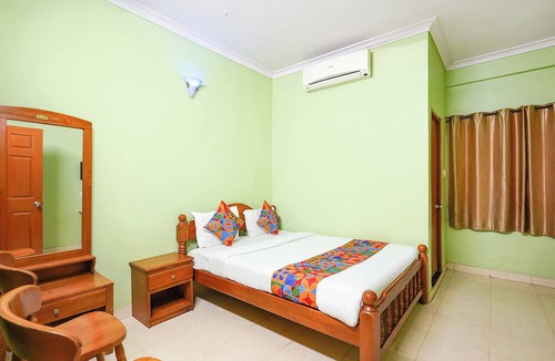 Yeshwanthpur Hotel | Via Sree Nandanam Residency