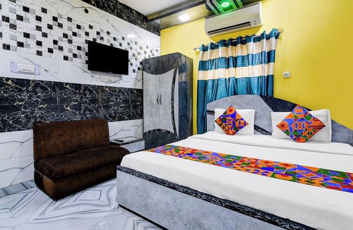 Bara Bazar Hotel | Via Trivedi Tower