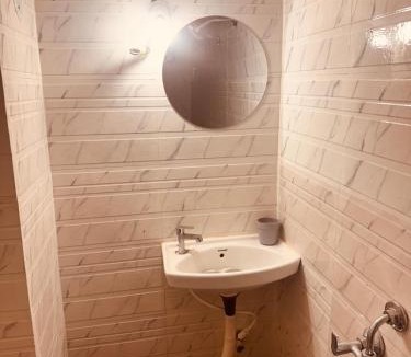 SR Nagar House | Vibes stay in 5