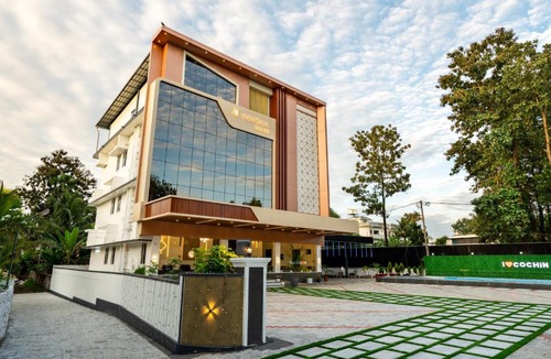 Alwaye Hotel | Victoria Suites Airport Hotel with Complimentary Airport Pickup per booking