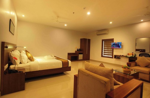 Kunnamkulam Hotel | VICTORY INN PARK RESIDENCY KUNNAMKULAM
