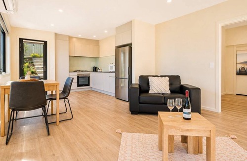 Sandy Bay Apartment | View Studio | Derwent River Views | Sandy Bay