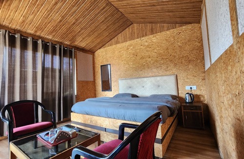 Dhanaulti Hotel | Viewtoria Resort