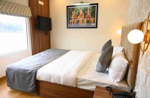 Khordha Boat Rental | Vikash Eco Resort
