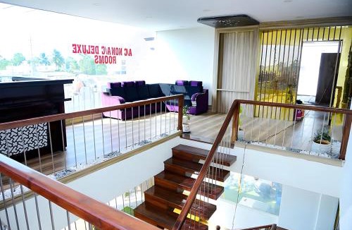 Madduru Hotel | Vilasini Inn
