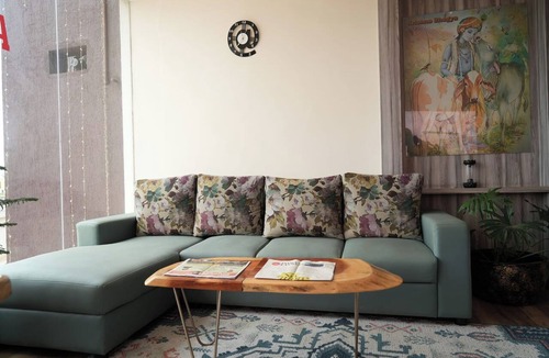 Madduru Hotel | Vilasini Inn