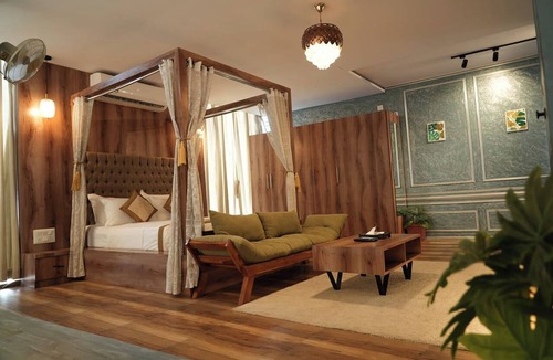 Madduru Hotel | Vilasini Inn