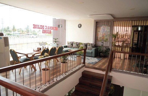 Madduru Hotel | Vilasini Inn