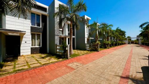 Mandavi Villa | Villa 25 Eat-Sleep-Beach-Repeat