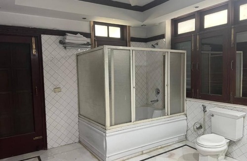 Hauz Khas Bed & Breakfast | VILLA 33 Bed & Breakfast