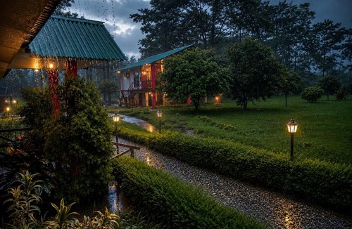 Madari Hat Resort | Villa de hollong